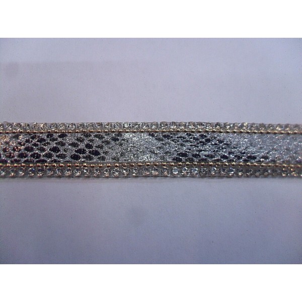 NOVITA' PASSAMANERIA MODA ECOPELLE E STRASS TERMOADESIVA H. 14 mm.TAGLIO 50 cm.