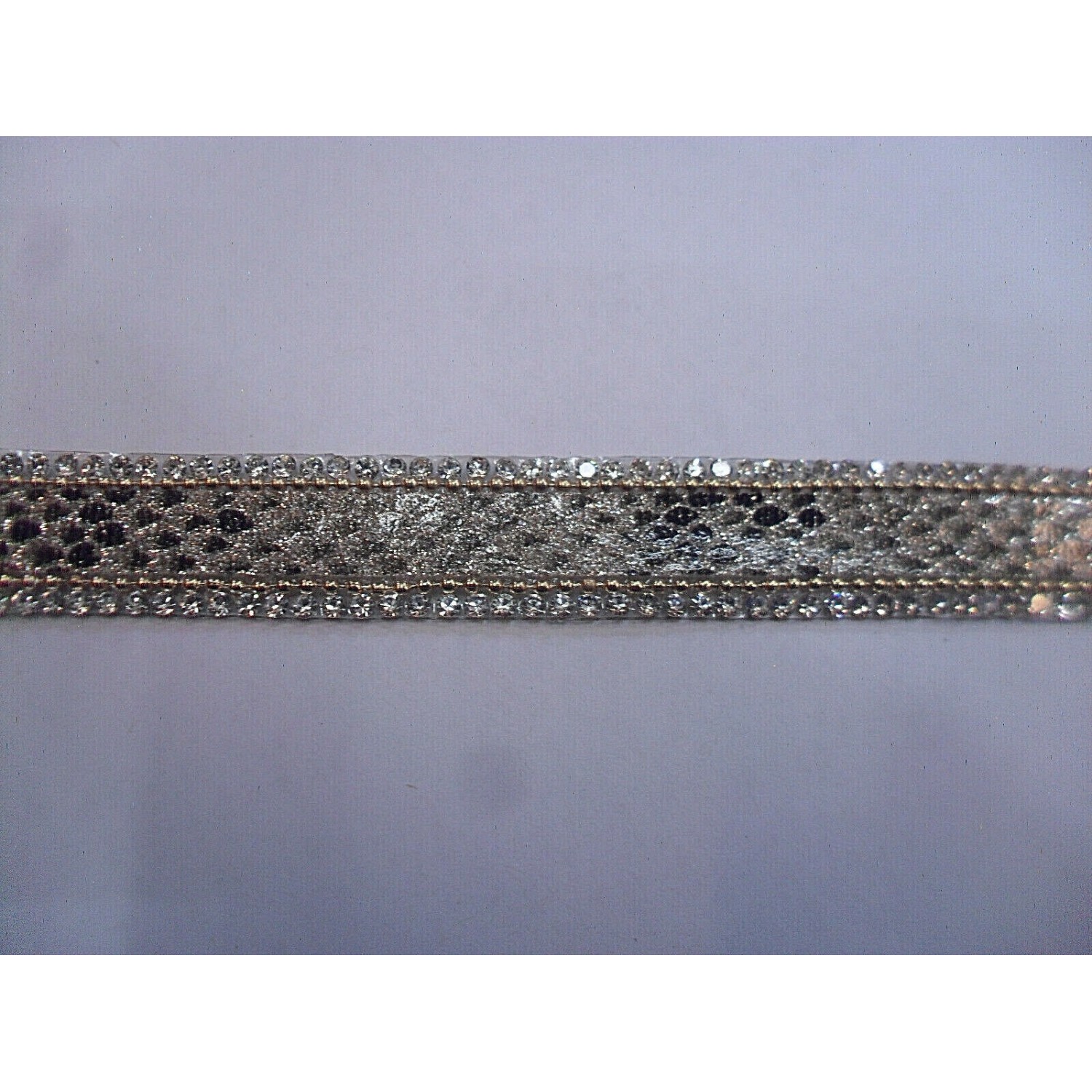 NOVITA' PASSAMANERIA MODA ECOPELLE E STRASS TERMOADESIVA H. 14 mm.TAGLIO 50 cm.