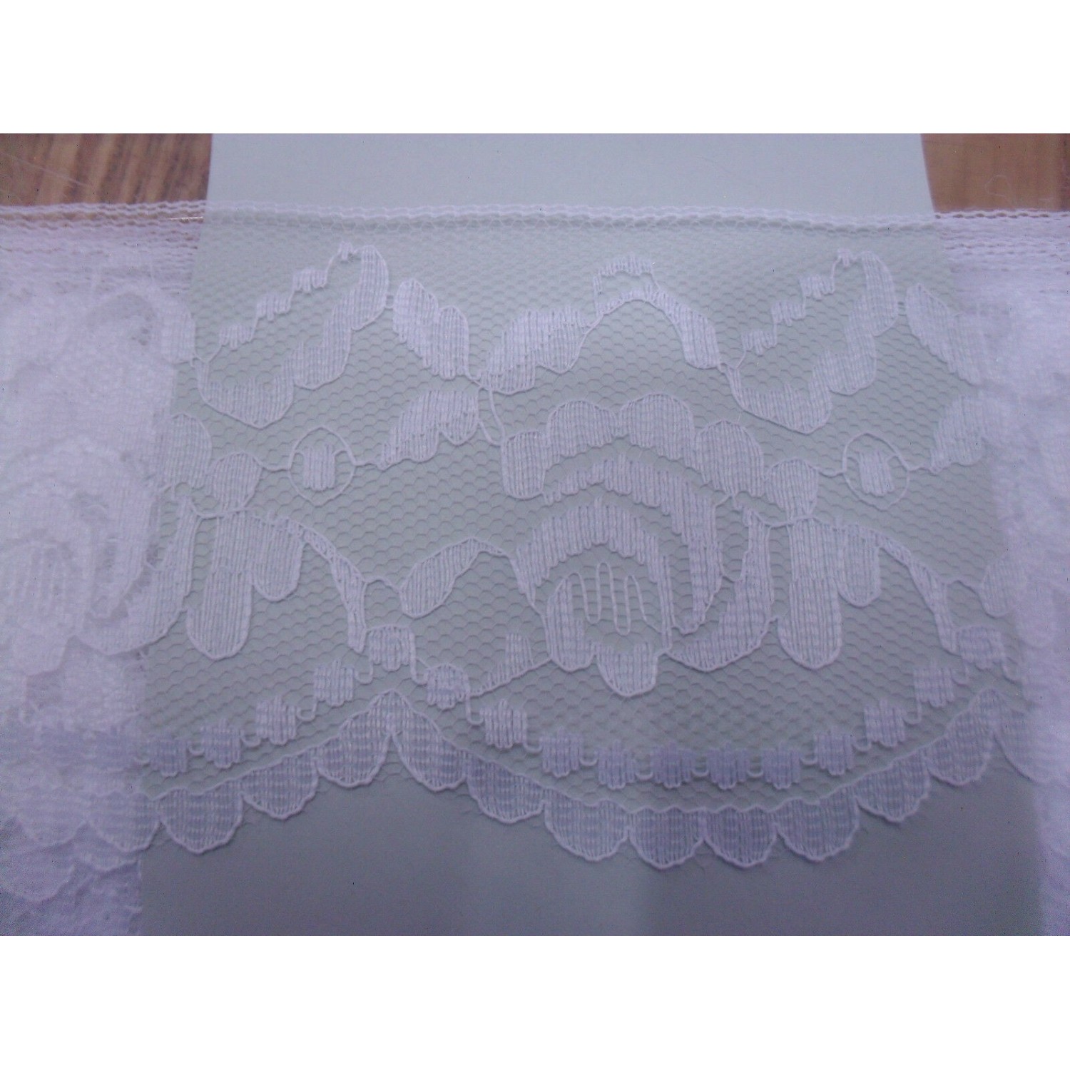 MERLETTO RASCHEL MORBIDO PER  ABBIGLIAMENTO E VARIE 16 COLORI H. 7 cm. 1 METRO