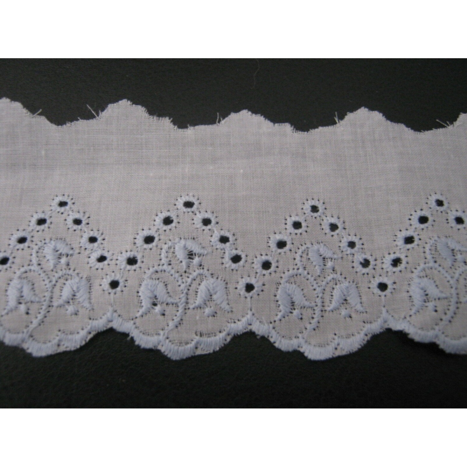 MERLETTO PIZZO S. GALLO M. IN ITALY RIC. CIELO SU BATISTA DI COT. 100% H CM.5,5