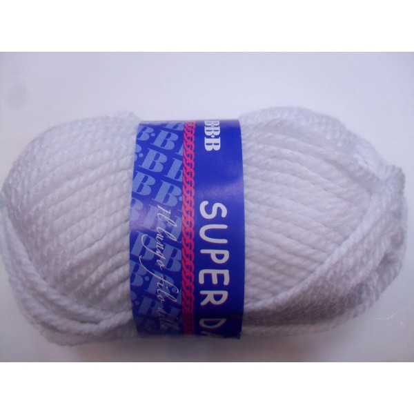 Gomitolo da 50 gr. lana BBB Super Dany 100% acrilico +- 65 mt.