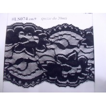 MERLETTO  ELASTICIZZATO MORBIDO X ABBIGLIAMENTO E VARIE.H. 8,5 cm. 1 MT.