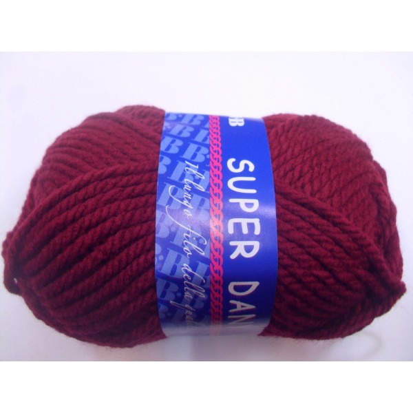 Gomitolo da 50 gr. lana BBB Super Dany 100% acrilico +- 65 mt.