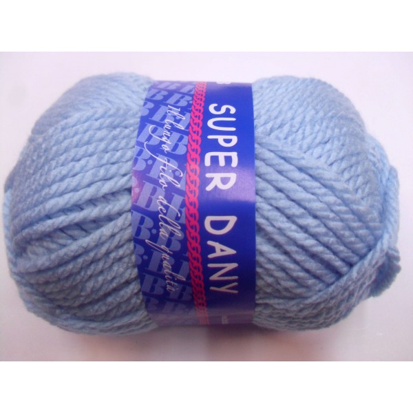 Gomitolo da 50 gr. lana BBB Super Dany 100% acrilico +- 65 mt.