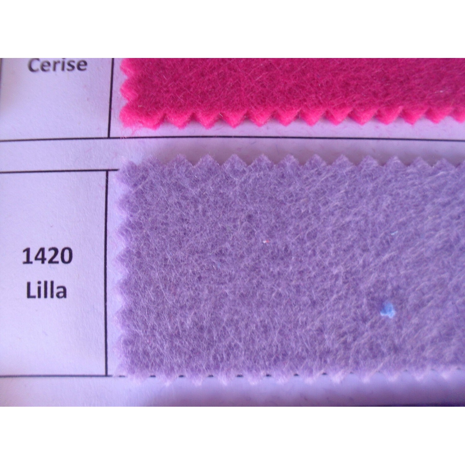 FELTRO SPESSORE 3 mm. (peso gr. 600 mtl.) 100% POLIESTERE 50X100 cm.