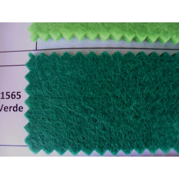 FELTRO SPESSORE 3 mm. (peso gr. 600 mtl.) 100% POLIESTERE 50X100 cm.