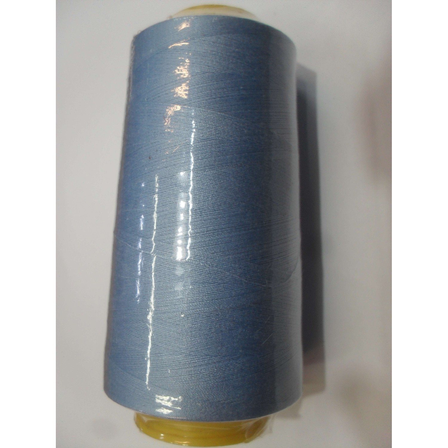 Cono per cucire titolo 40/2 100% poliestere a scelta da 4.000 yard o 10.000 yard