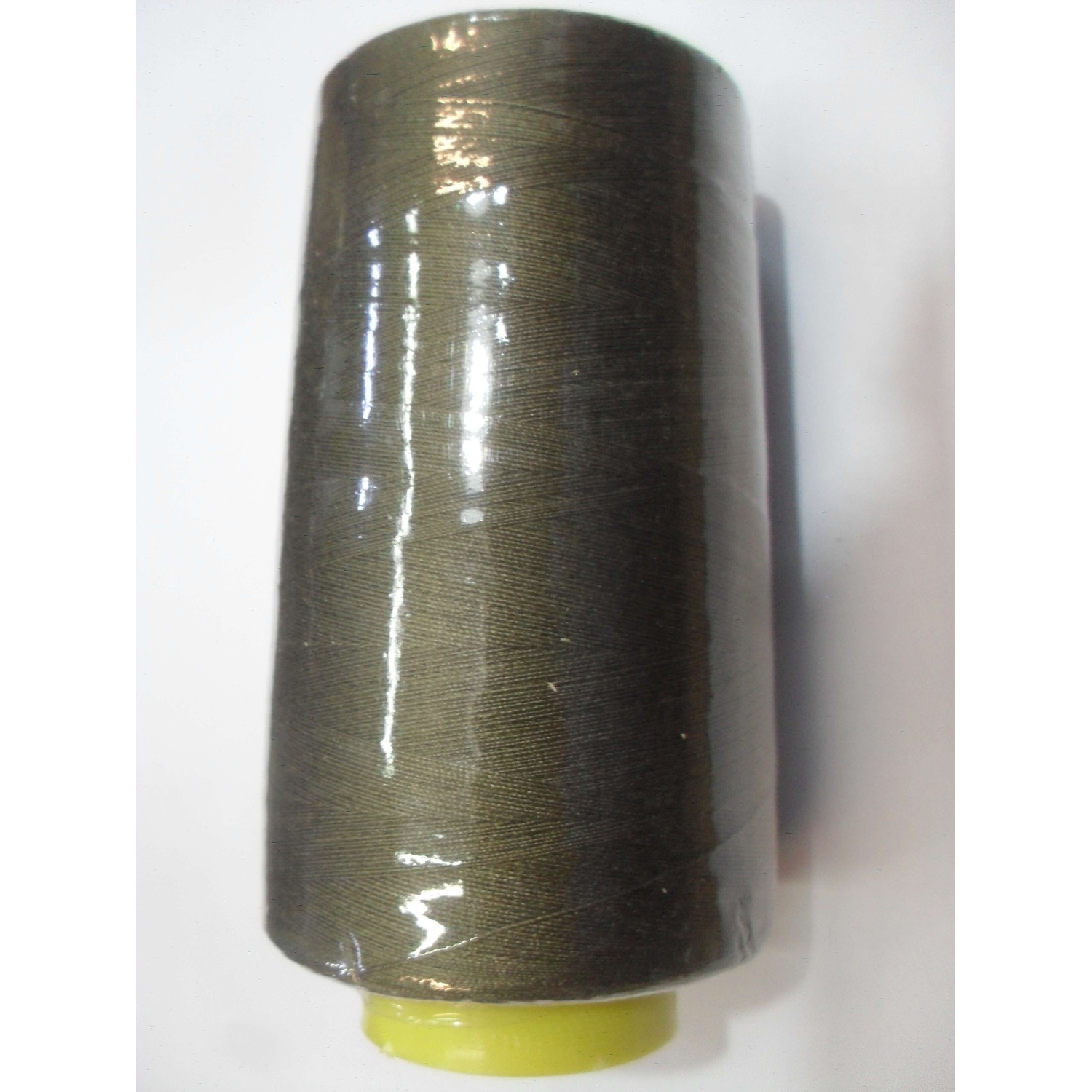 Cono per cucire titolo 40/2 100% poliestere a scelta da 4.000 yard o 10.000 yard