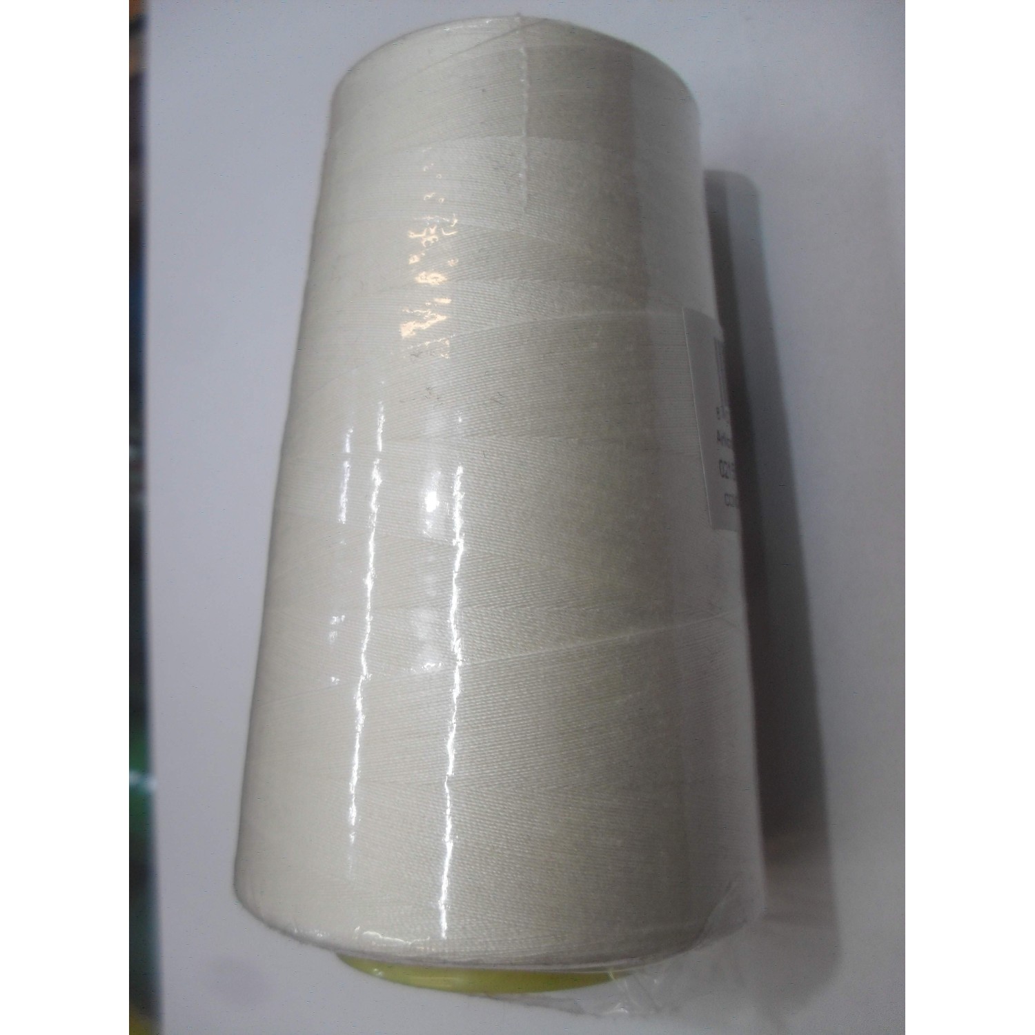 Cono per cucire titolo 40/2 100% poliestere a scelta da 4.000 yard o 10.000 yard