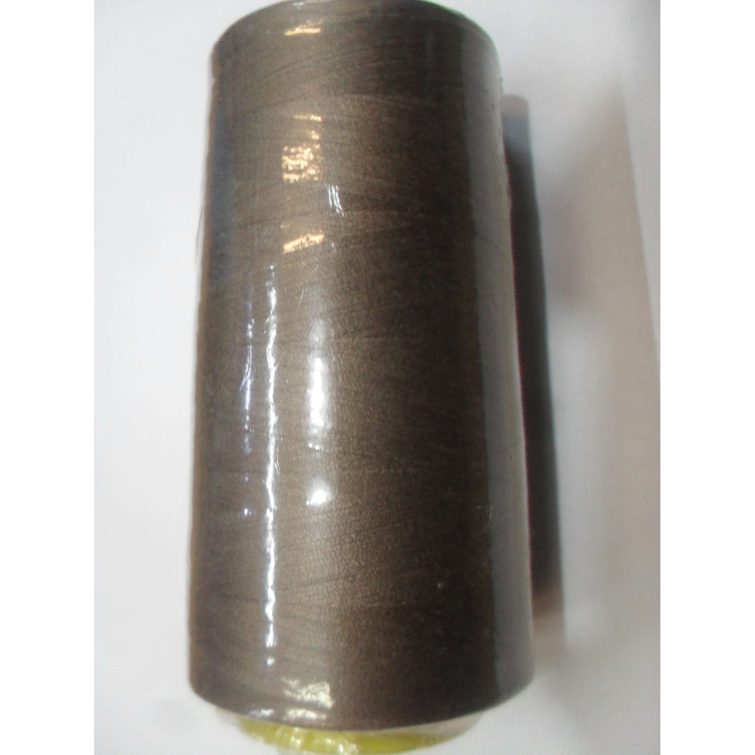 Cono per cucire titolo 40/2 100% poliestere a scelta da 4.000 yard o 10.000 yard