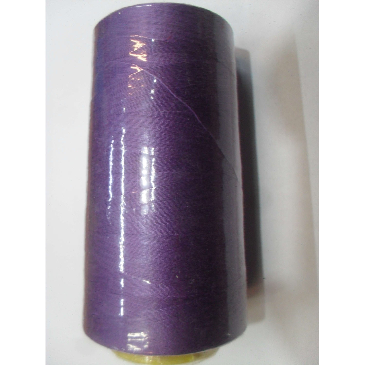 Cono per cucire titolo 40/2 100% poliestere a scelta da 4.000 yard o 10.000 yard