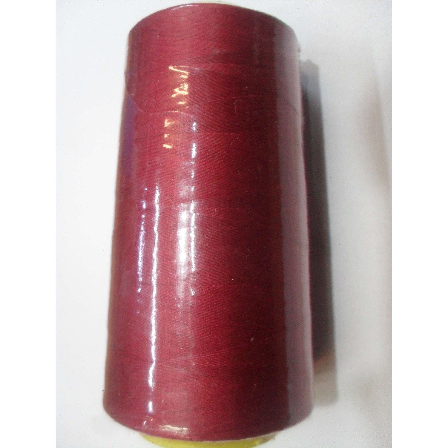 Cono per cucire titolo 40/2 100% poliestere a scelta da 4.000 yard o 10.000 yard