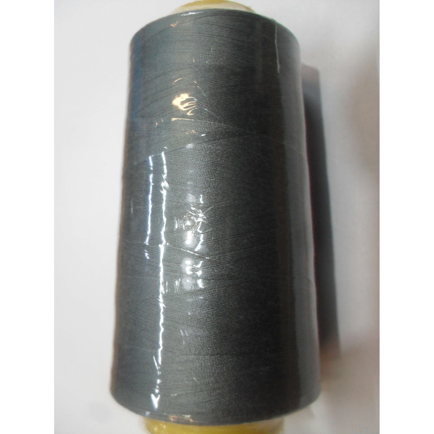 Cono per cucire titolo 40/2 100% poliestere a scelta da 4.000 yard o 10.000 yard
