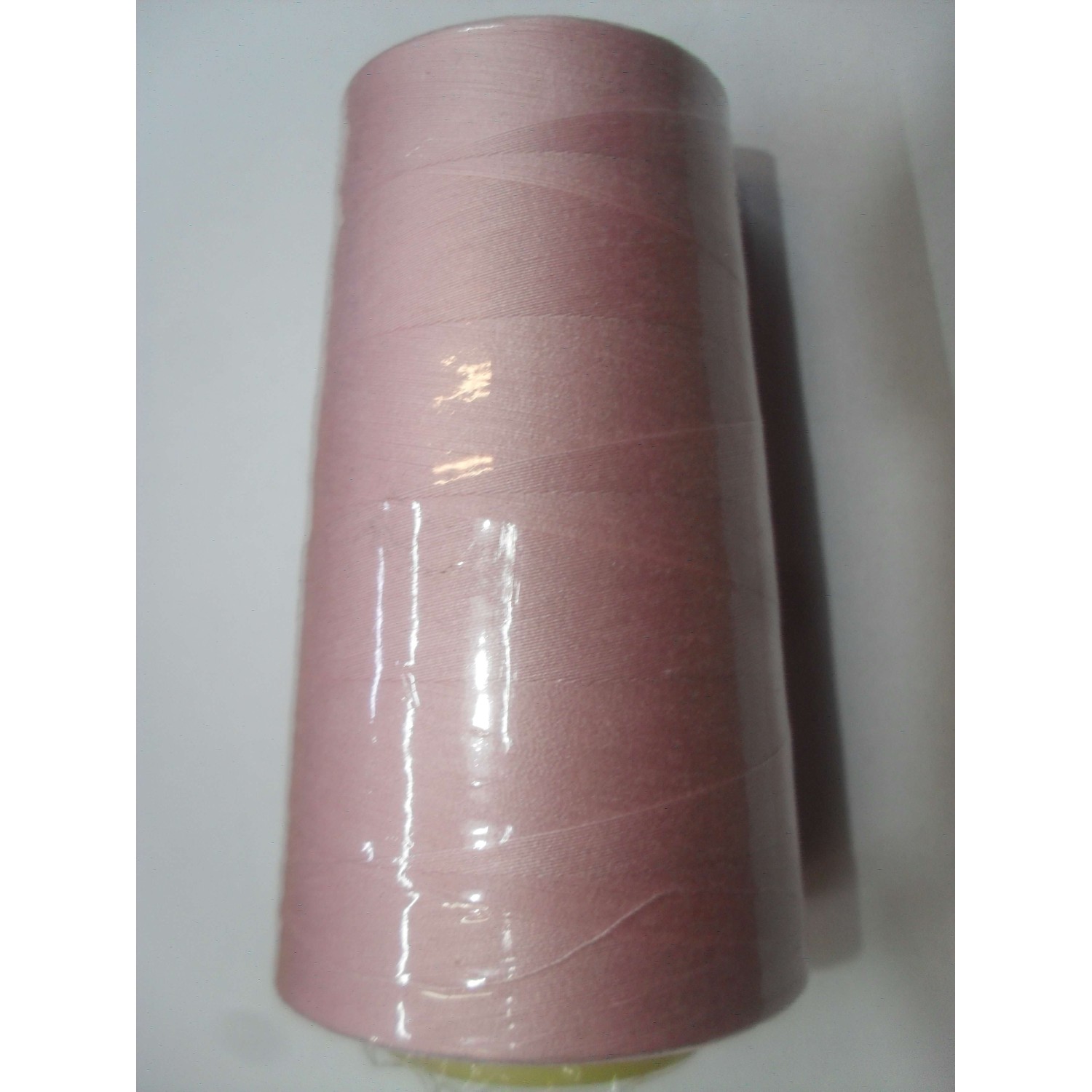 Cono per cucire titolo 40/2 100% poliestere a scelta da 4.000 yard o 10.000 yard