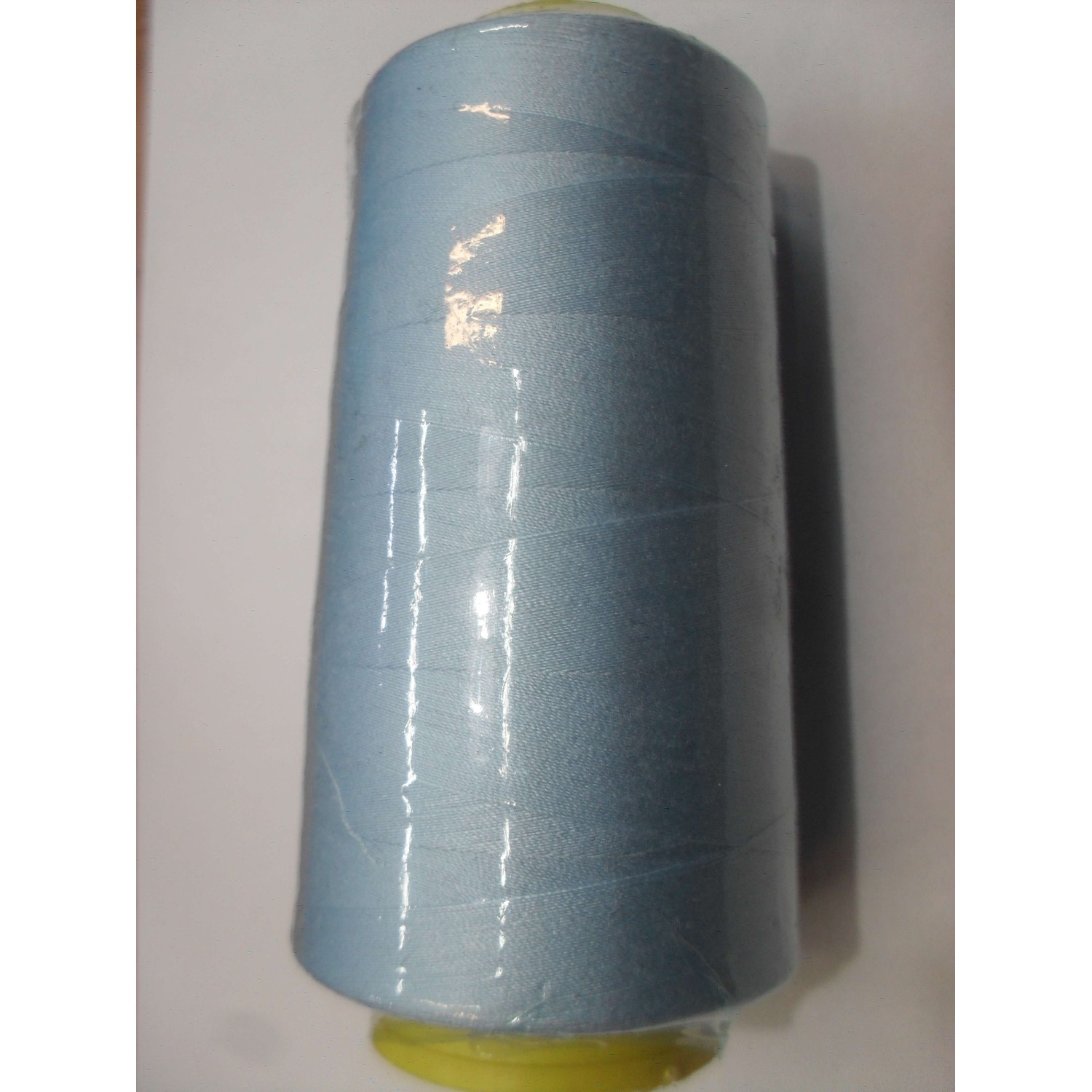 Cono per cucire titolo 40/2 100% poliestere a scelta da 4.000 yard o 10.000 yard
