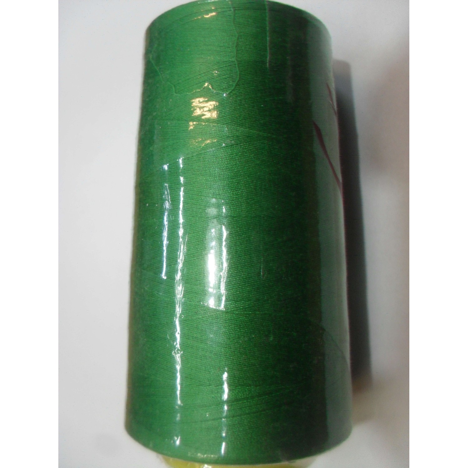 Cono per cucire titolo 40/2 100% poliestere a scelta da 4.000 yard o 10.000 yard