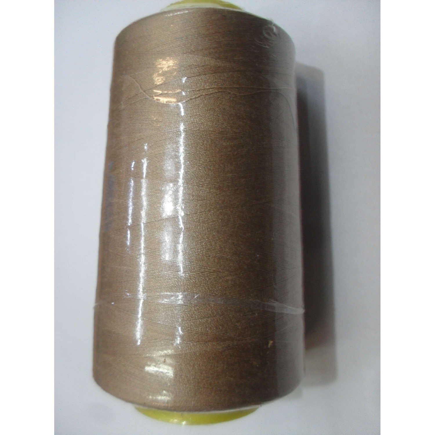 Cono per cucire titolo 40/2 100% poliestere a scelta da 4.000 yard o 10.000 yard
