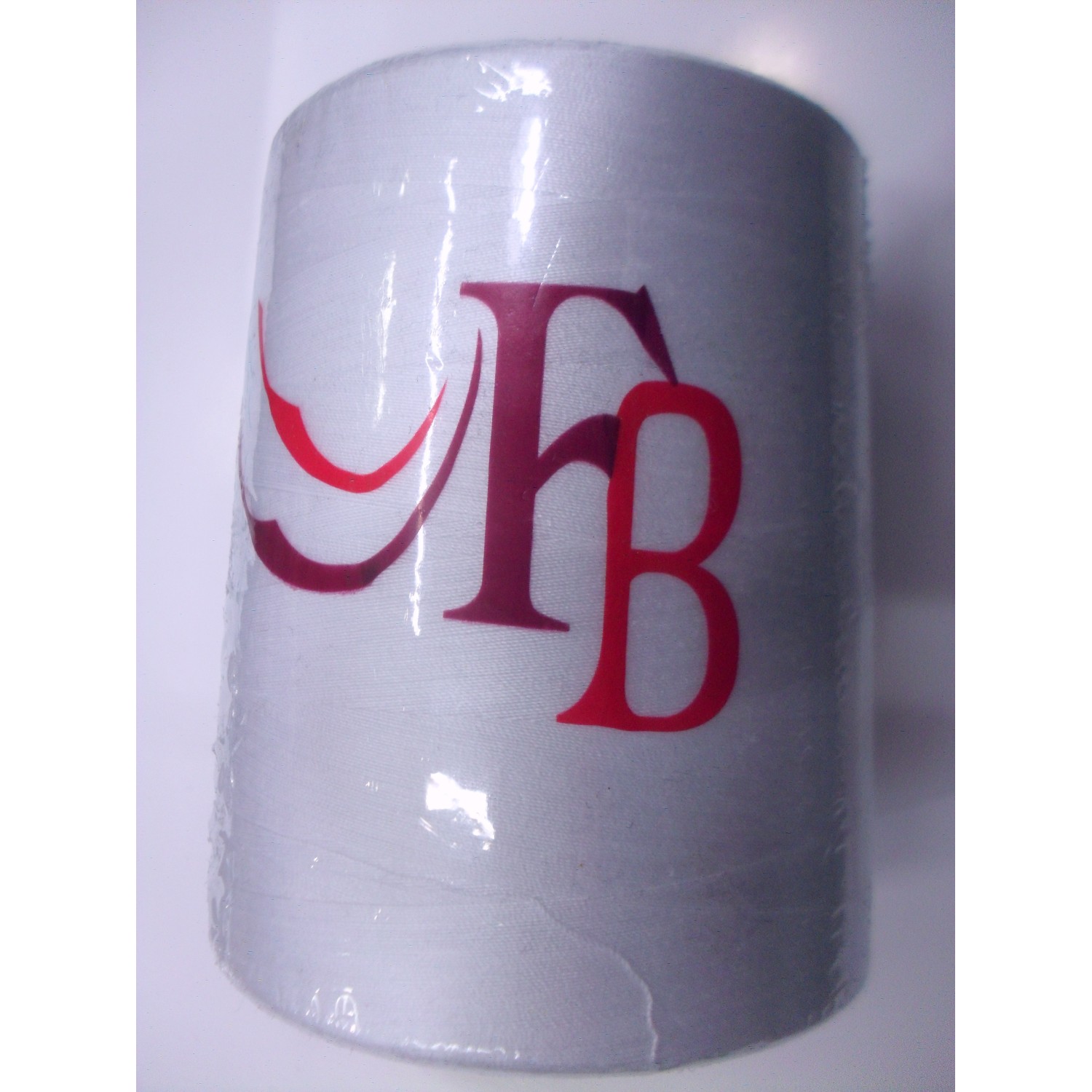 Cono per cucire titolo 40/2 100% poliestere a scelta da 4.000 yard o 10.000 yard