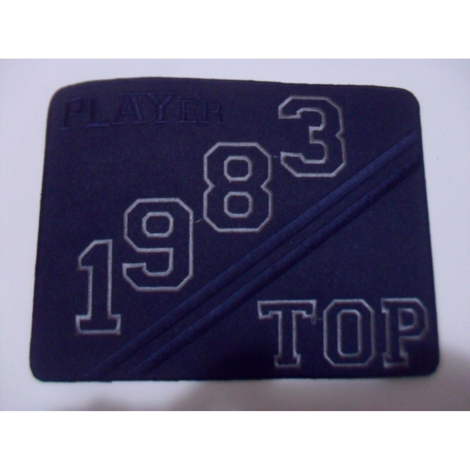 TOPPA PATCH RICAMO TESS. "PLAYER 1983 TOP" TERMO O DA CUCIRE DIMENS. 20X15 CM.