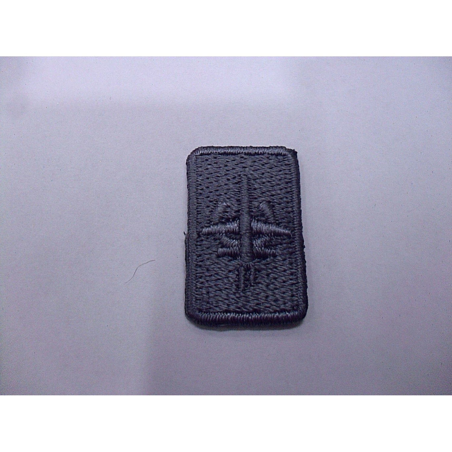 TOPPA PATCH RETTANGOLARE RICAMO AEREO TERMO O DA CUCIRE 1,6X2,6 cm. VARI COLORI