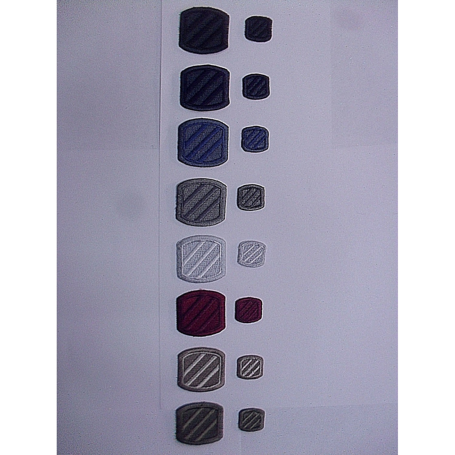 TOPPA PATCH QUADRATA RICAMO SU TESSUTO DIAGONALI TERMO O CUCIRE DIMENSIONI VARIE