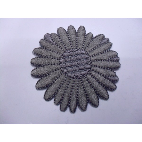 TOPPA PATCH FIORE RICAMATO TERMOADESIVA O DA CUCIRE DIMENSIONI VARIE