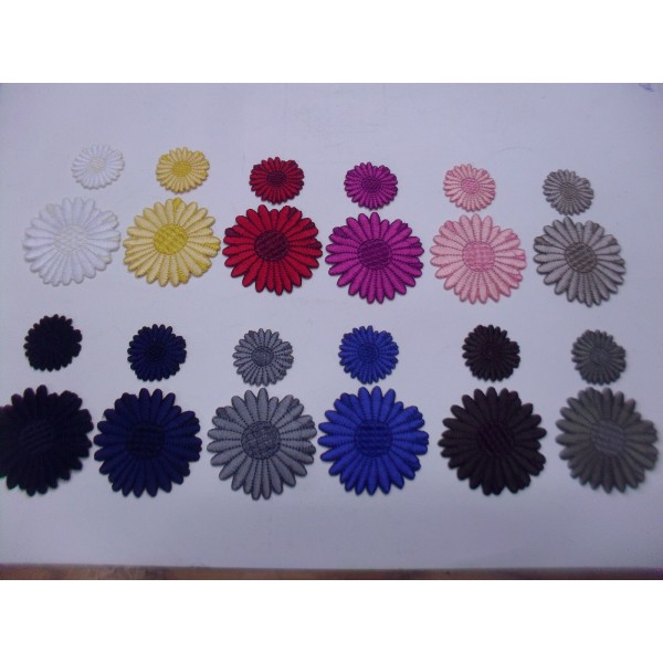 TOPPA PATCH FIORE RICAMATO TERMOADESIVA O DA CUCIRE DIMENSIONI VARIE