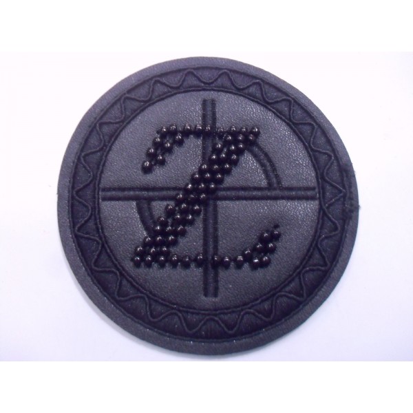 TOPPA PATCH APPLICAZIONE TONDA RICAMO Z SU ECOPELLE DA CUCIRE DIAMETRO 7,2 cm.