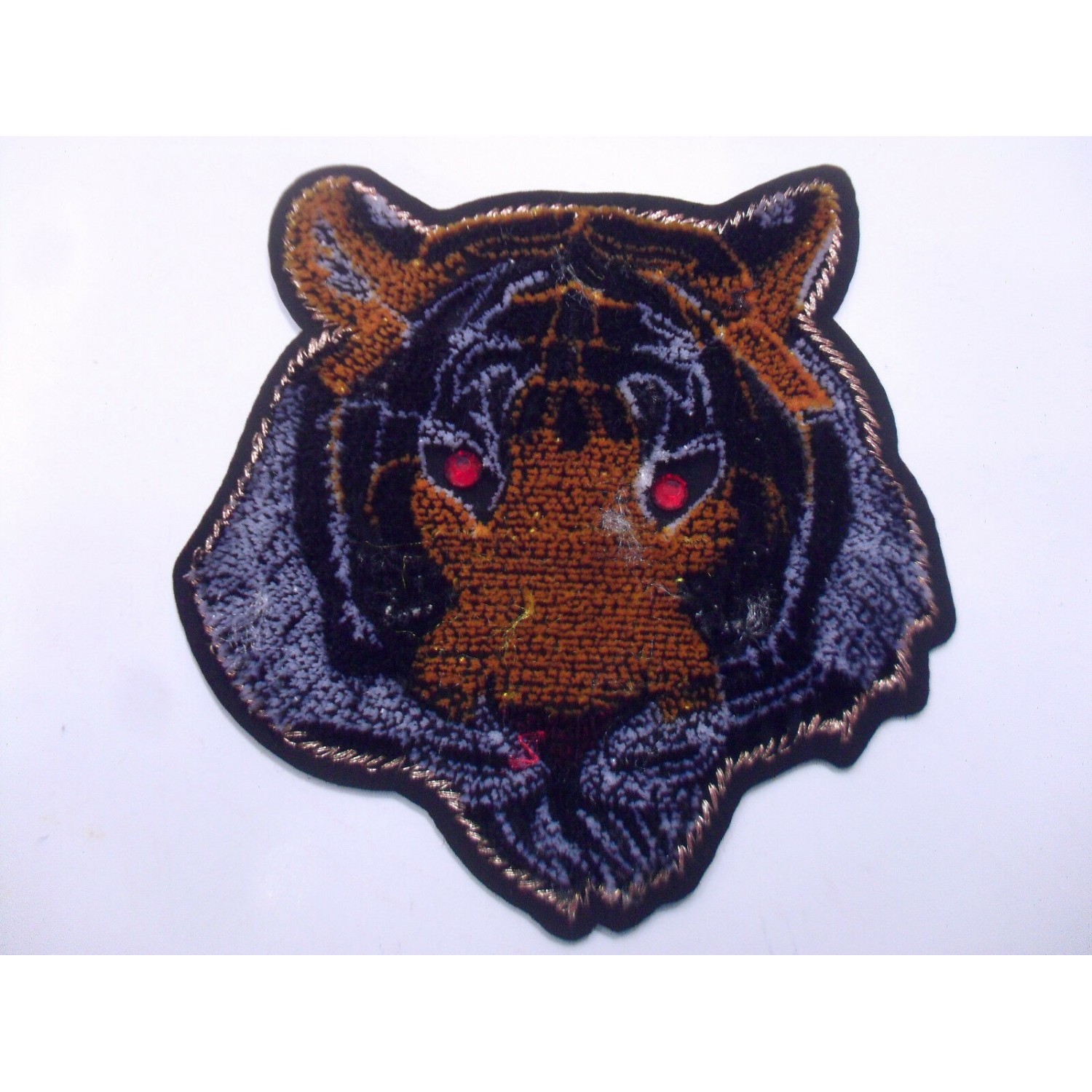 TOPPA PATCH APPLICAZIONE TIGRE RICAMO VELLUTO SU ECOP. SC.TERMO VARIE DIMENSIONI