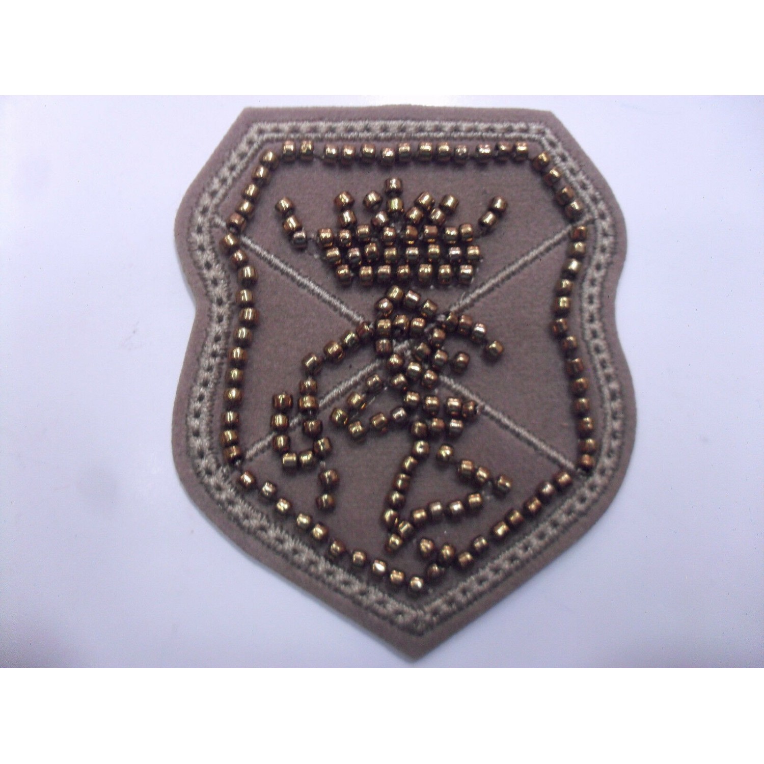 TOPPA PATCH APPLICAZIONE SCUDO RICAMO SU ECOPELLE TERMO O CUCIRE D. 7,1X6,9 cm.