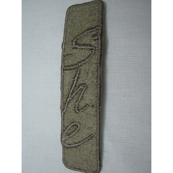 TOPPA PATCH APPLICAZIONE RICAMO TESSUTO TERMOADESIVA O DA CUCIRE DIME. 1,5X6 cm.