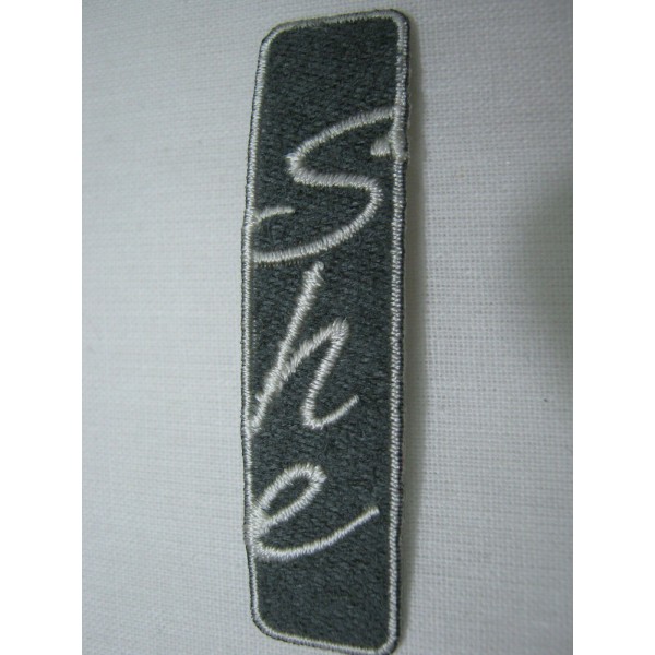 TOPPA PATCH APPLICAZIONE RICAMO TESSUTO TERMOADESIVA O DA CUCIRE DIME. 1,5X6 cm.