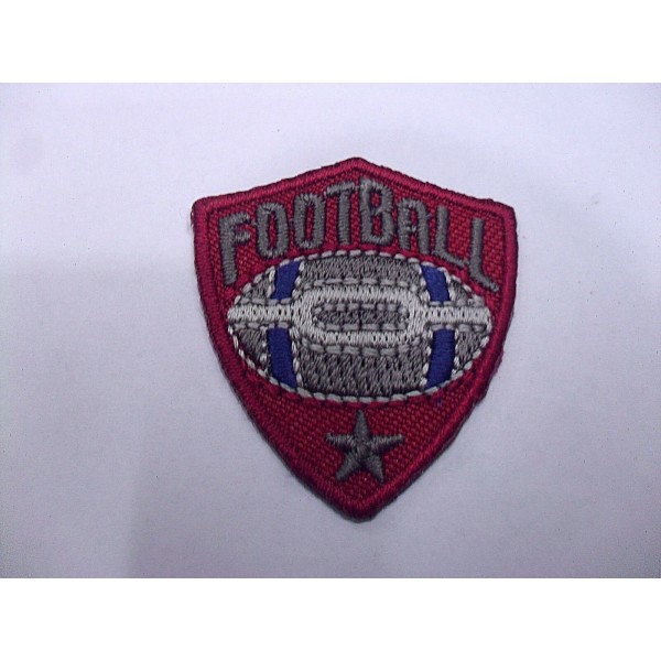 TOPPA PATCH APPLICAZIONE IN TESSUTO RICAMO FOOTBALL TERMO O CUCIRE 3,7X3,4 cm.