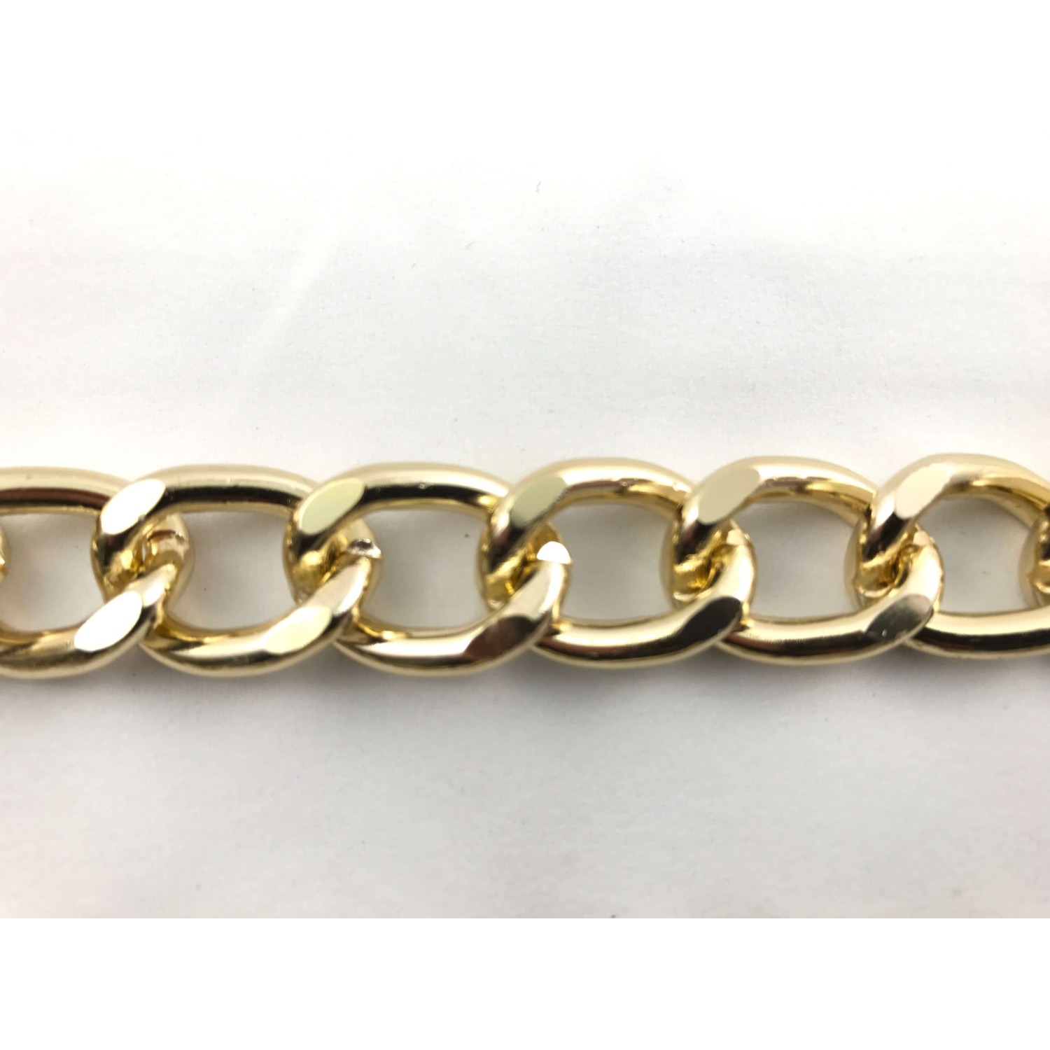 Catena metallo (1,5 cm.) art. 066 per decorazioni abbigliamento, borse, tracolle e varie 1 mt.