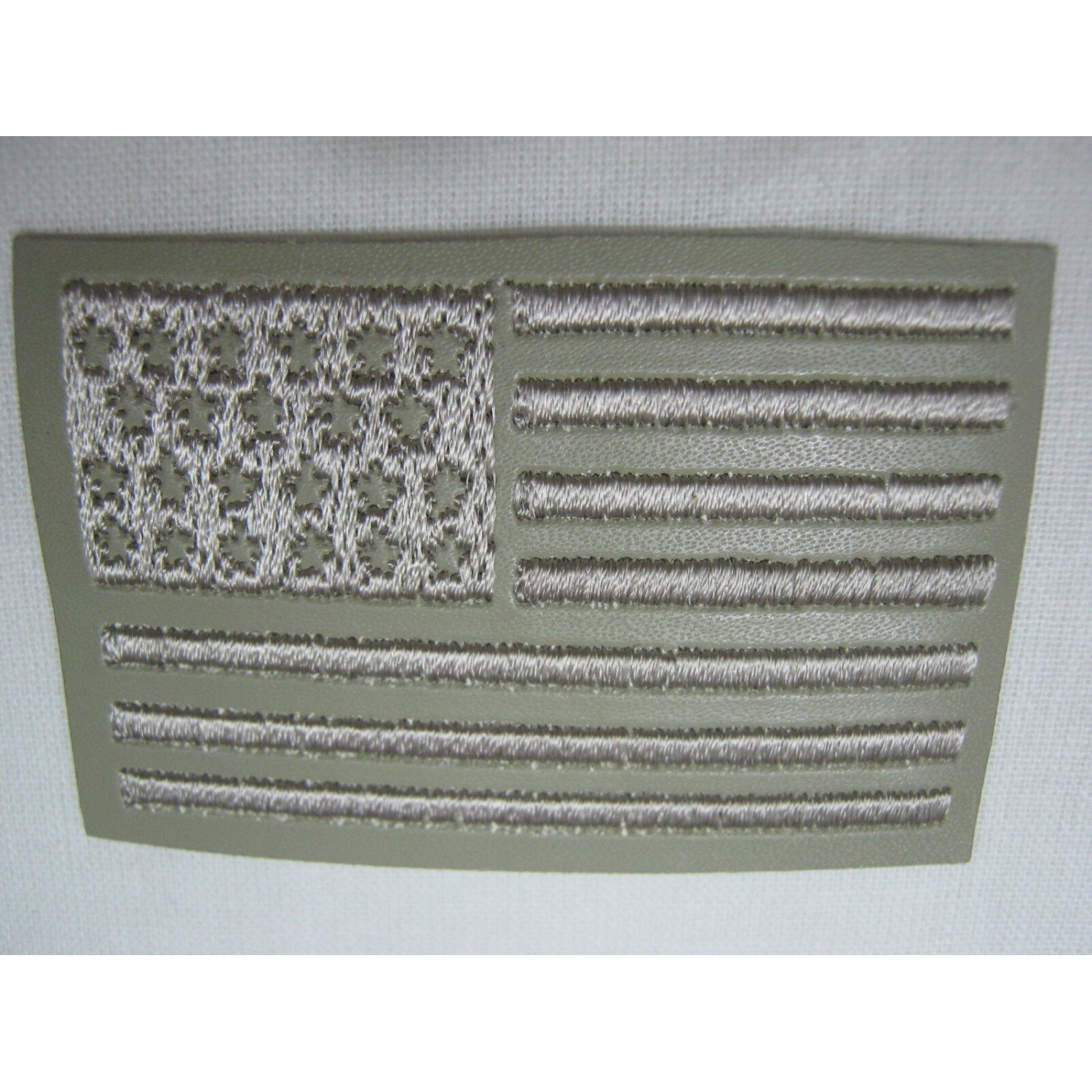 TOPPA PATCH APPLICAZIONE RICAMO SU ECOPELLE TERMOADESIVA O DA CUCIRE 6,2X4 cm.