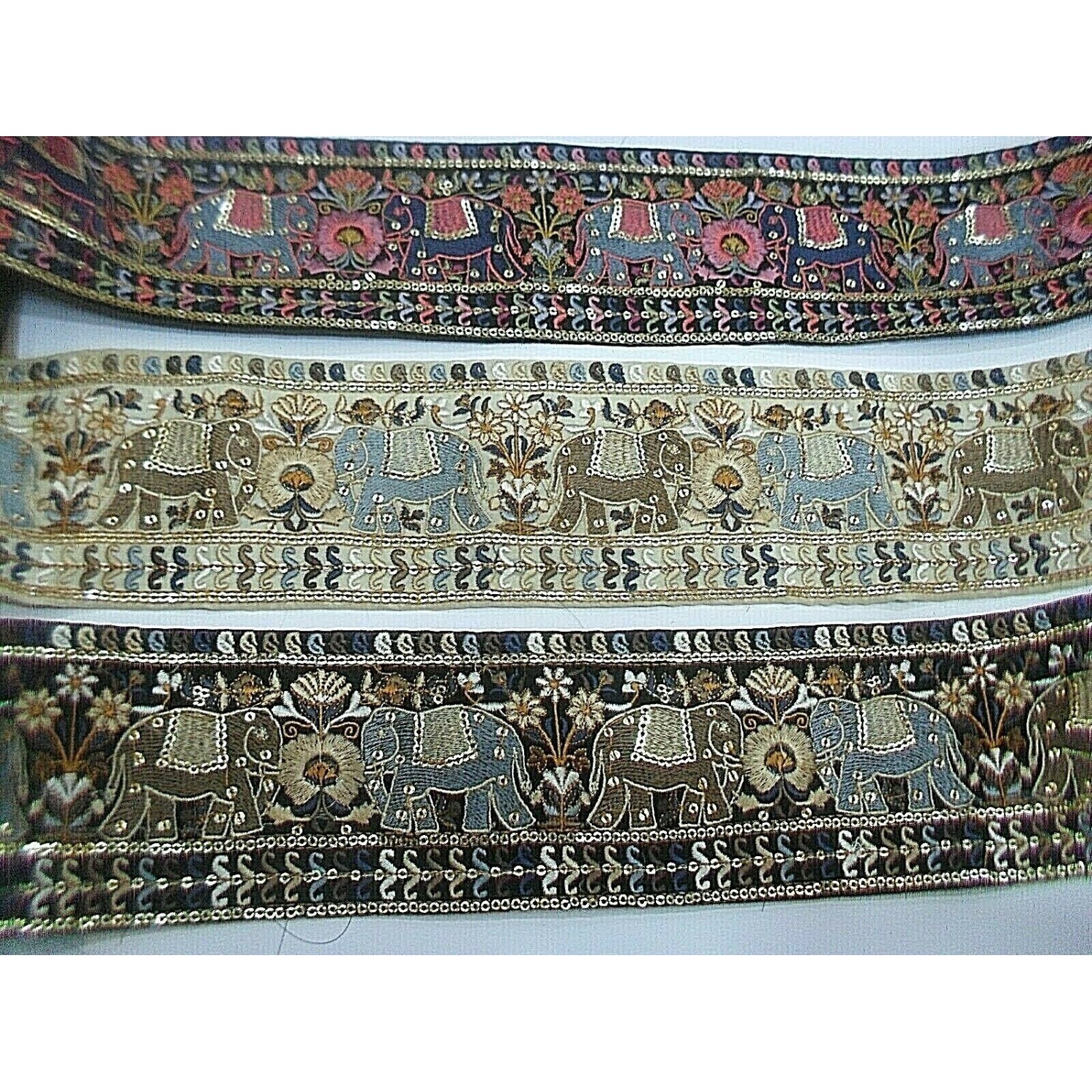 1 Metro passamaneria gallone ricamato h. 8,5 cm. per decorazioni abbigliamento, borse e coffe