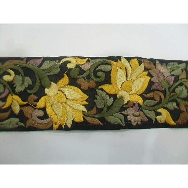 1 Metro passamaneria gallone ricamato h. 5,5 cm. x decorazioni varie borse e coffe