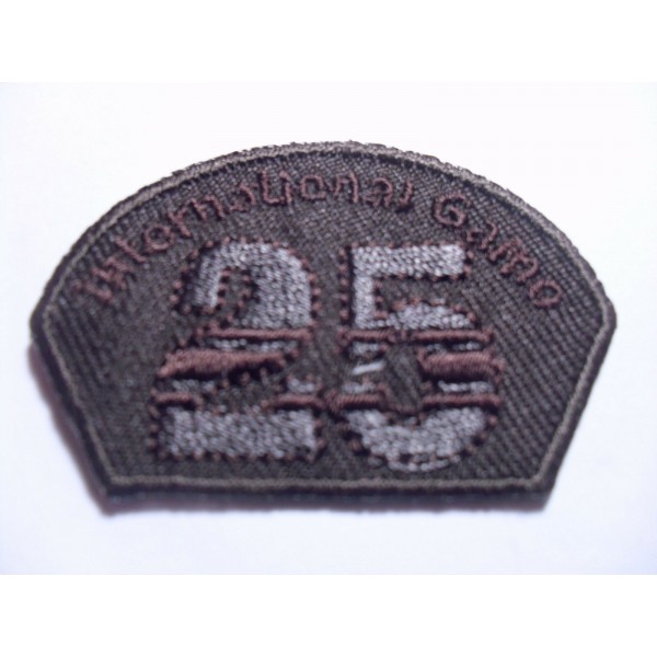 TOPPA PATCH APPLICAZIONE RICAMO "25" TERMOADESIVA O DA CUCIRE 3,1X4,8 cm.