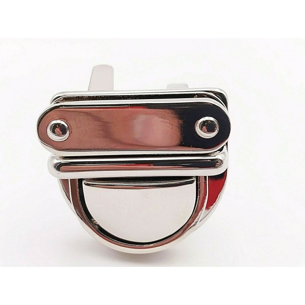 Chiusura a scatto in metallo per rifiniture borse e accessori 30x30 mm.