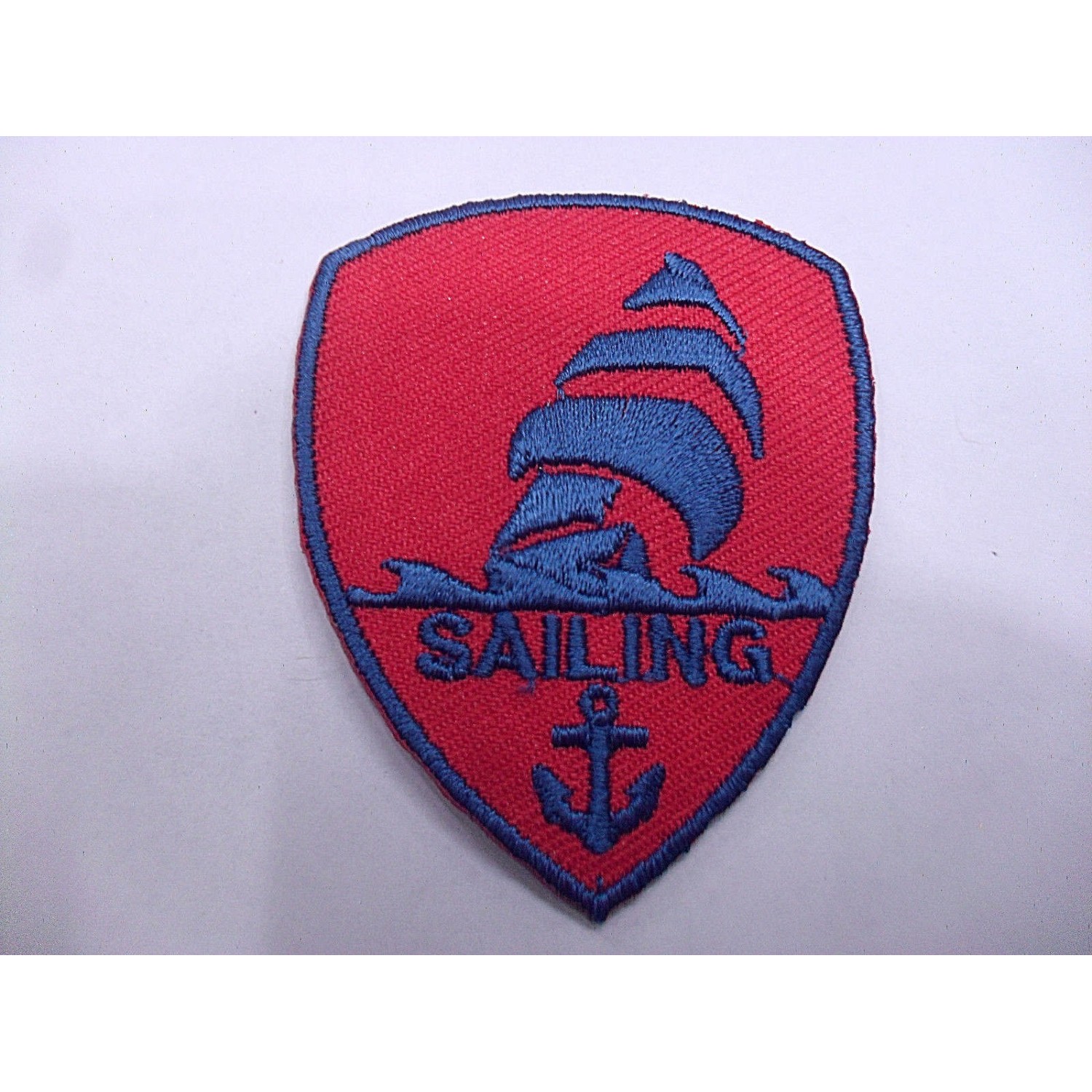TOPPA PATCH APPLICAZIONE IN TESSUTO RICAMO SAILING TERMO O DA CUCIRE 5,9X4,7 cm.