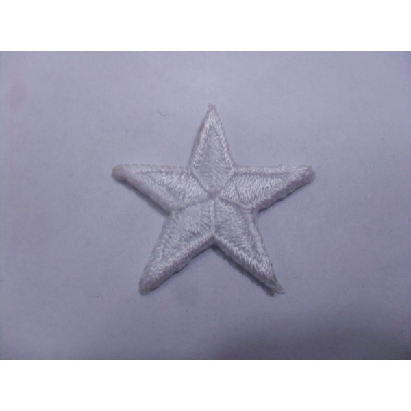 TOPPA PATCH APPLICAZIONE IN TESSUTO RICAMATO TERMO O DA CUCIRE STELLA VARIE DIM.