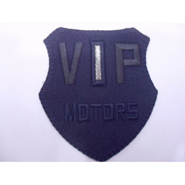 TOPPA PATCH APPLICAZION RICAMO "VIP MOTORS" TERMOADESIVA O DA CUCIRE 5,7X6,8 cm.