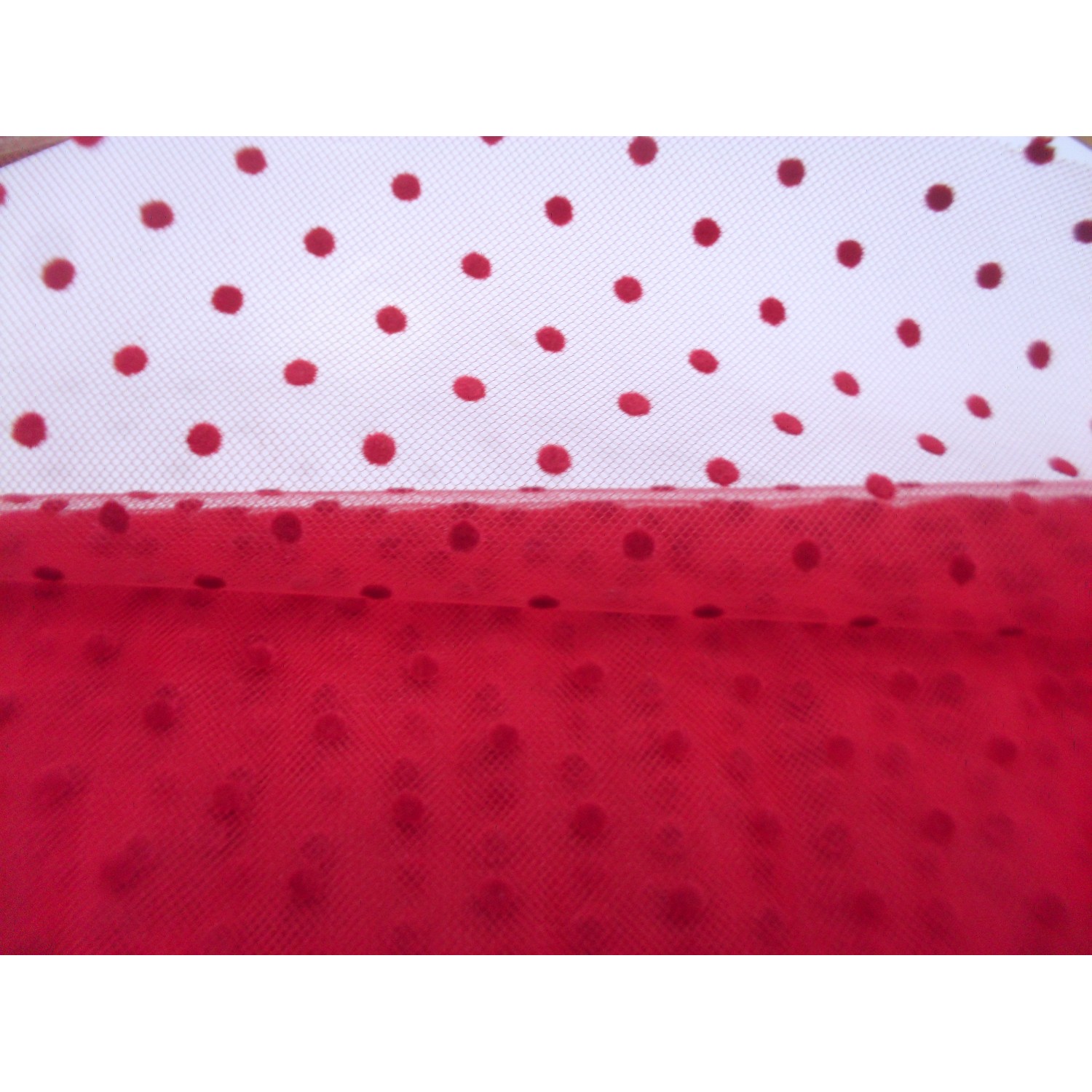 TESSUTO TULLE FLOCCATO A POIS (peso gr. 21 mtl.) ALTEZZA 150 cm. 1 METRO