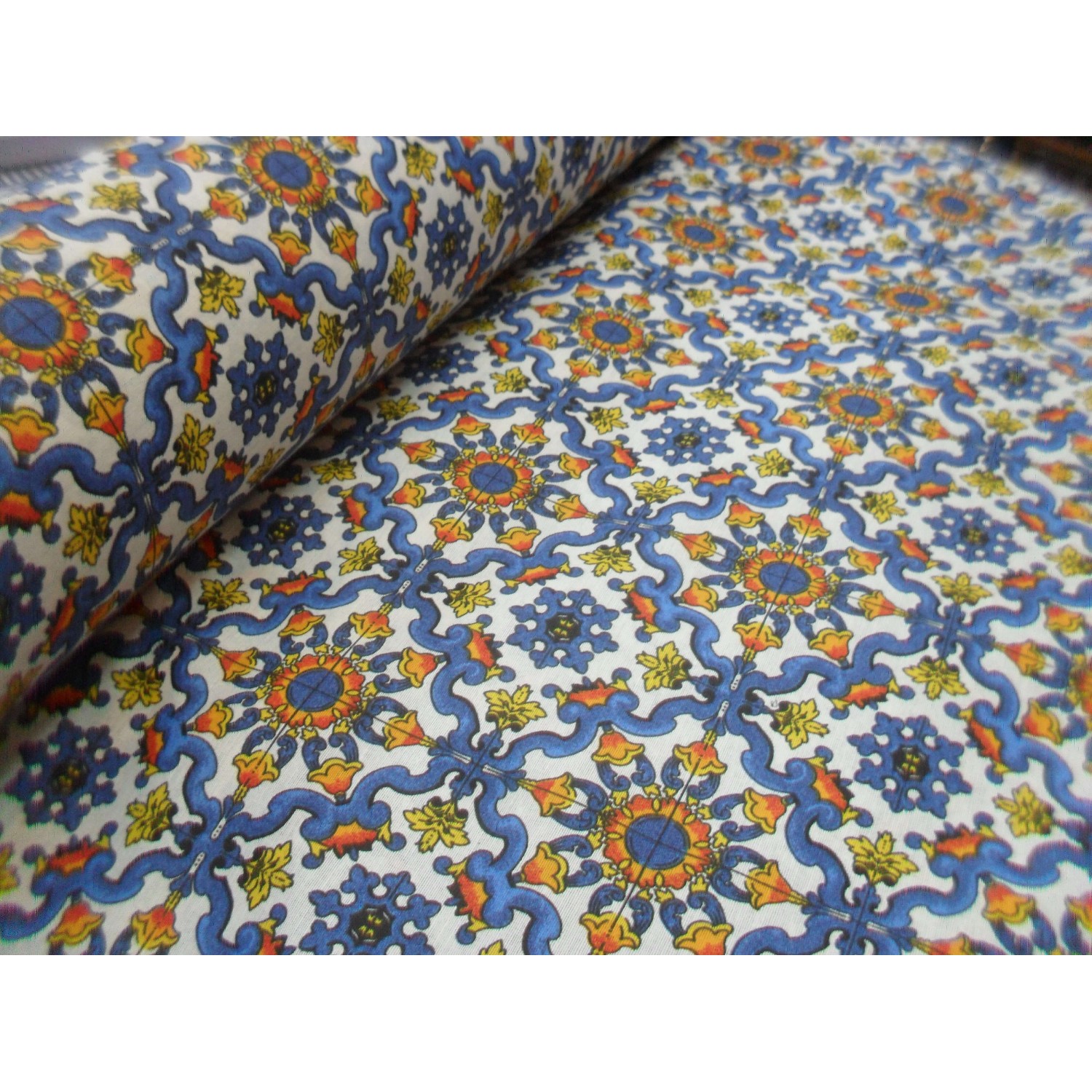 Tessuto Loneta (214 gr. m2) h. 280 cm. cotone 65% poliestere 35% tagli a scelta
