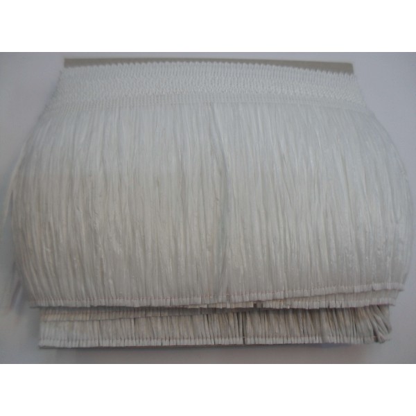Passamaneria frangia in rafia altezza 15 cm. per decorazioni varie, taglio da 50 cm.