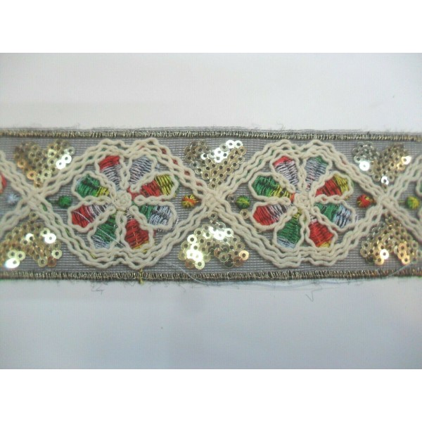 1 mt passamaneria gallone ricamato h. 5 cm. con paillettes per decorazioni abbigliamento ma anche per borse e coffe