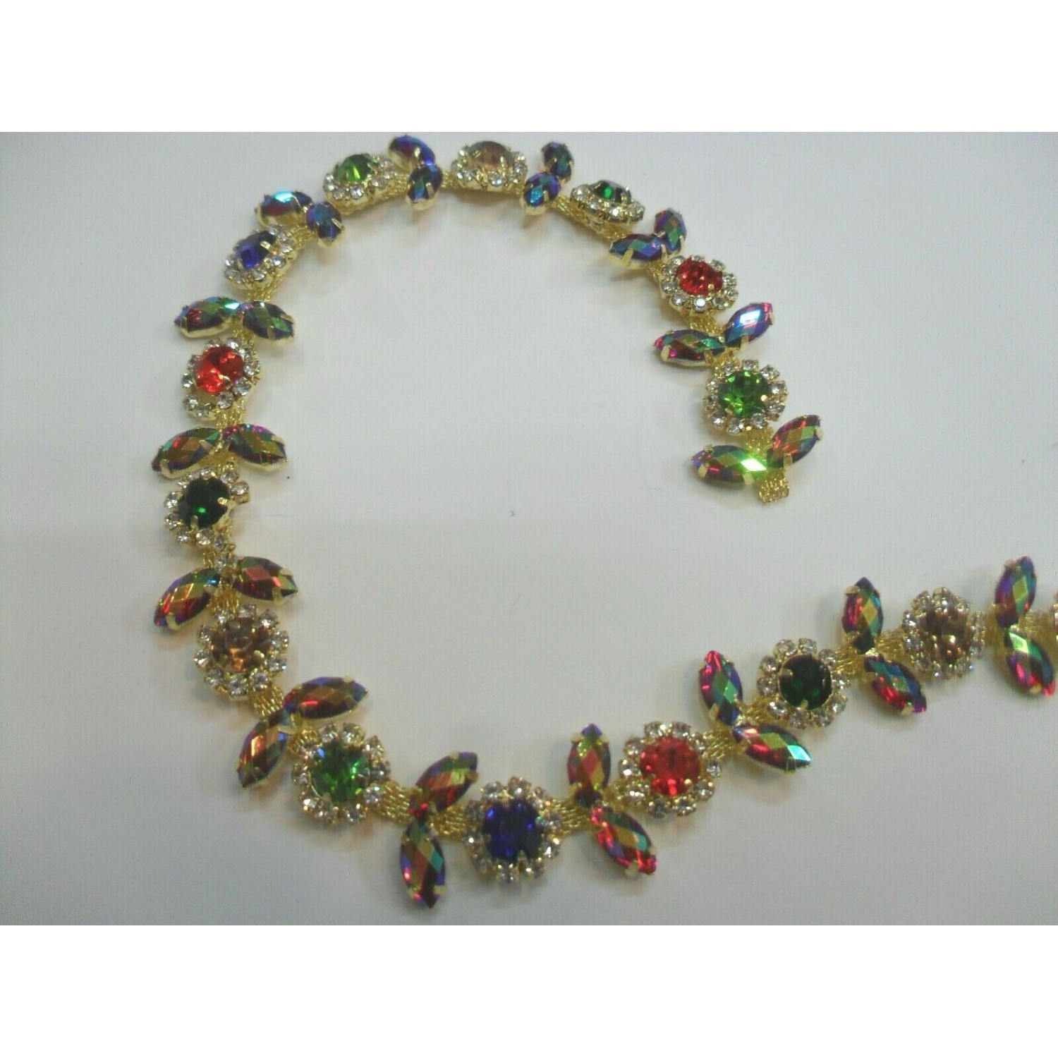 10 cm. passamaneria gioiello alta moda castonata altezza 2 cm. per decorazioni abbigliamento