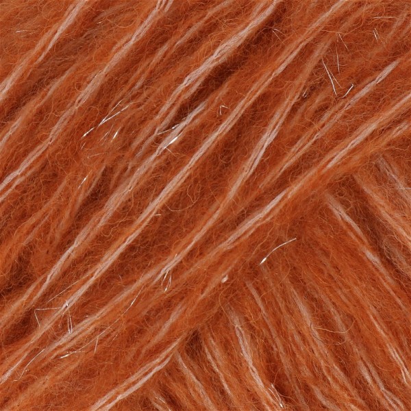 Gomitolo  da 50 gr. Alpachino della Miss Tricot Filati 50% merinos wool – 5% alpaca – 32%microfibra 1% pl metallizzato