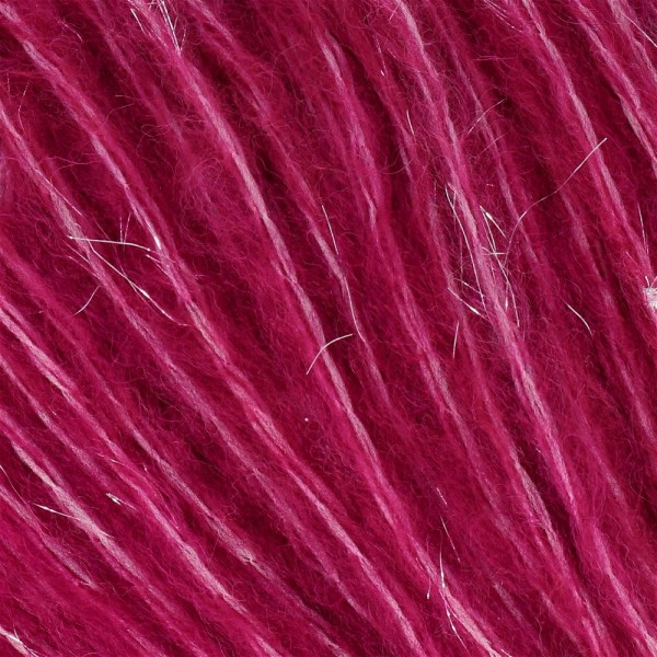 Gomitolo  da 50 gr. Alpachino della Miss Tricot Filati 50% merinos wool – 5% alpaca – 32%microfibra 1% pl metallizzato