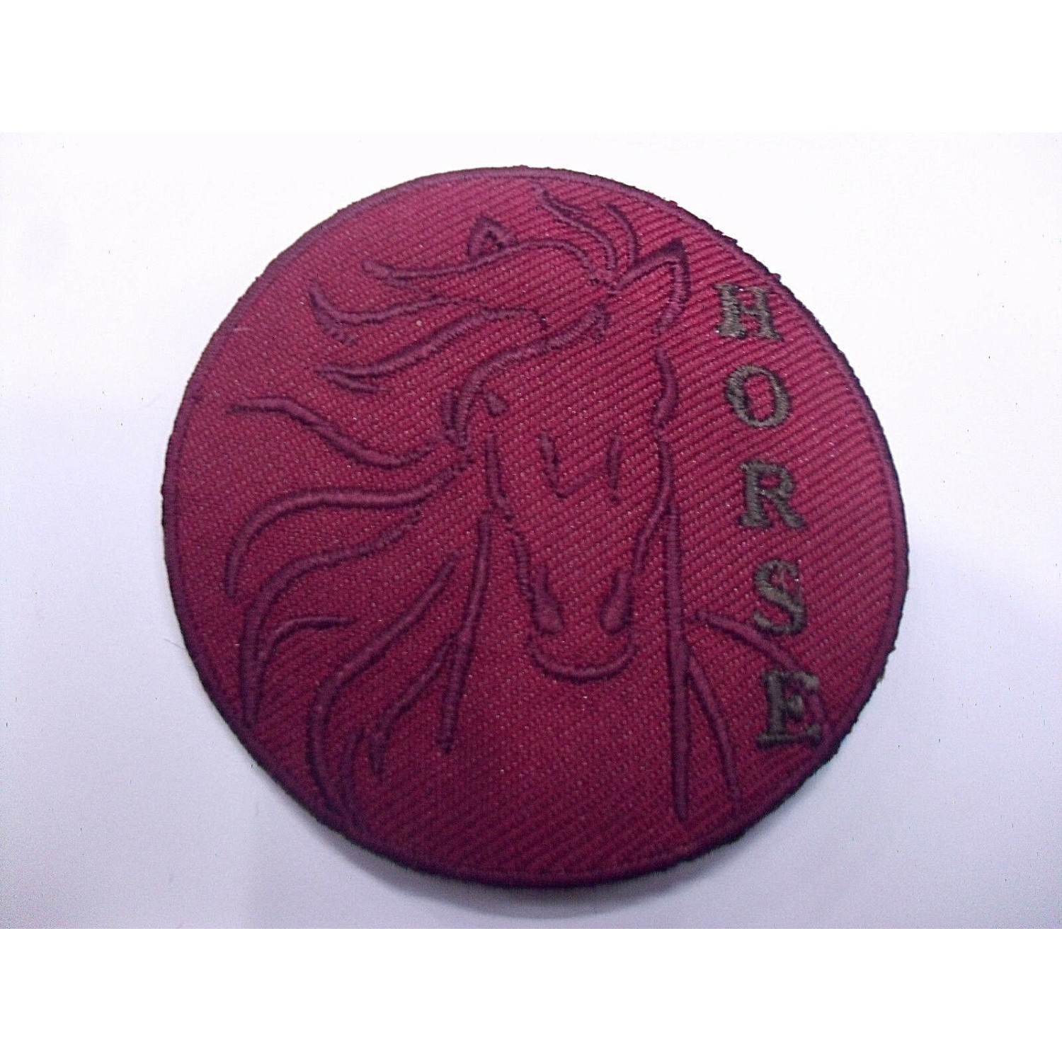 TOPPA PATCH TONDA RICAMO SU TESSUTO. "HORSE" TERMO O CUCIRE DIAMETRO 6,1 CM.